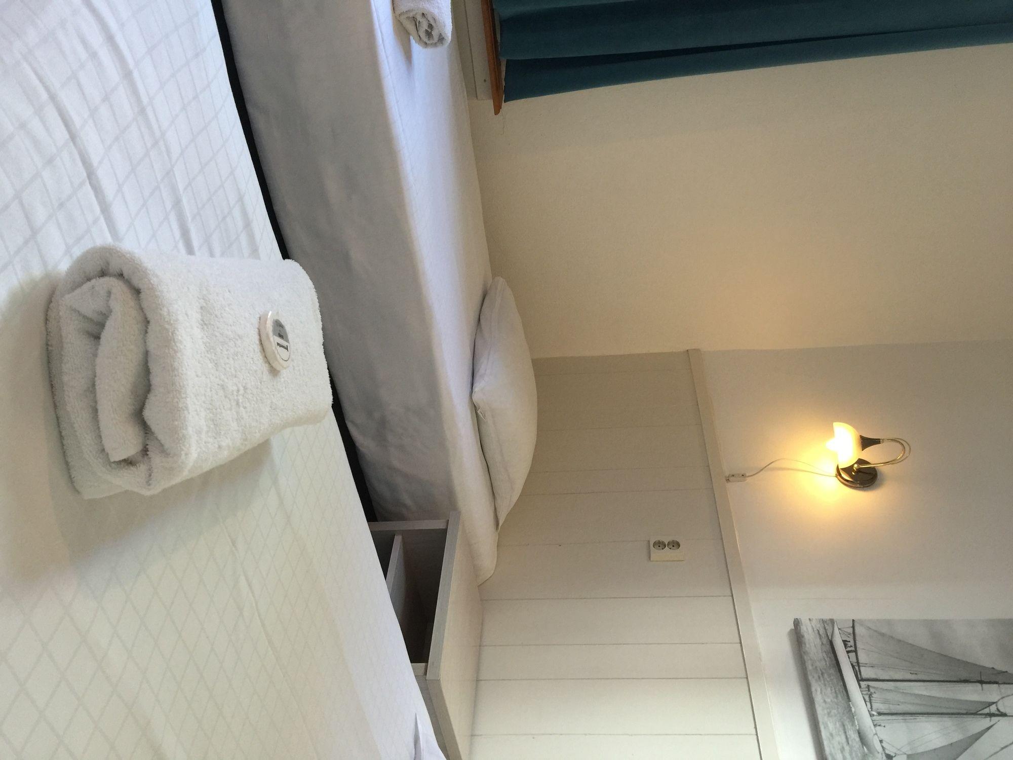 ยูเฟเมีย บัดเจ็ต โอลด์ซิตี้ คาแนลโซน Hostel อัมสเตอร์ดัม ภายนอก รูปภาพ